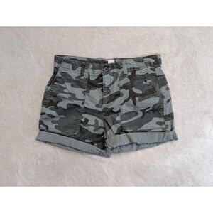 Gap Woman’s Shorts Camo 5” Size 4